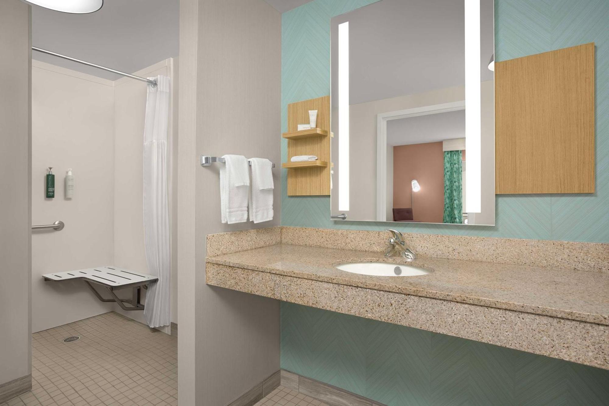 Hilton Garden Inn Raleigh Capital Blvd I-540 Exterior foto
