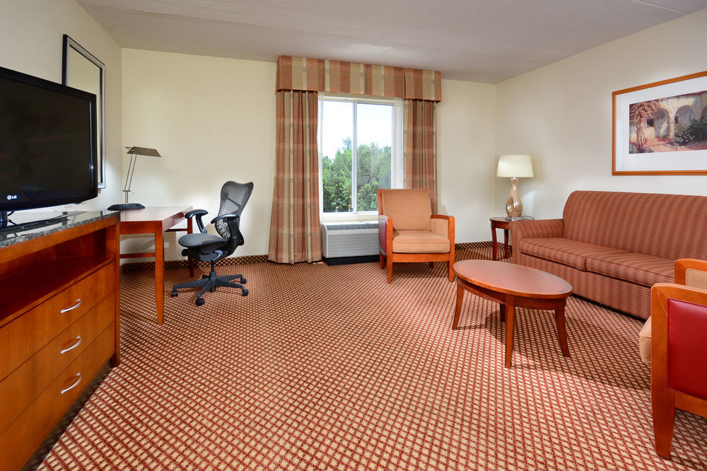Hilton Garden Inn Raleigh Capital Blvd I-540 Exterior foto